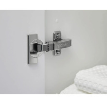 Duravit gångjärn på en badrumsdörr