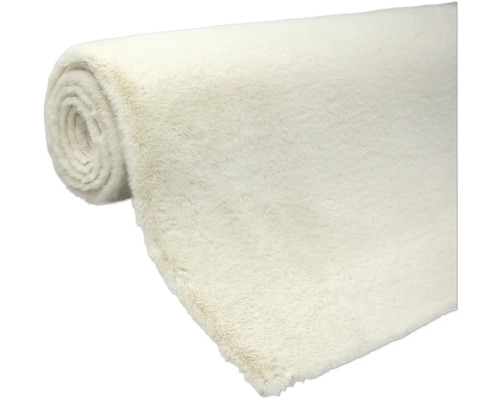 Rullad matta av fuskpäls