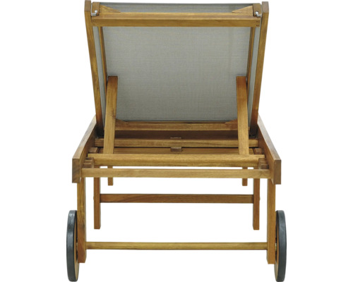 Träsolstol med hjul bakifrån
