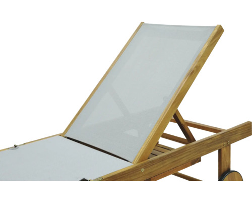 Träsolstol med justerbart ryggstöd och textilklädsel