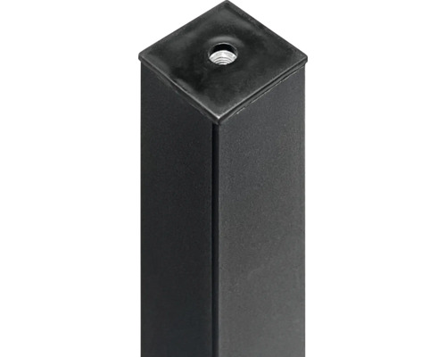 Justerbar fot av plast med gänga