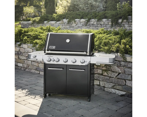 Weber Summit gasolgrill med avlastningsytor och underskåp