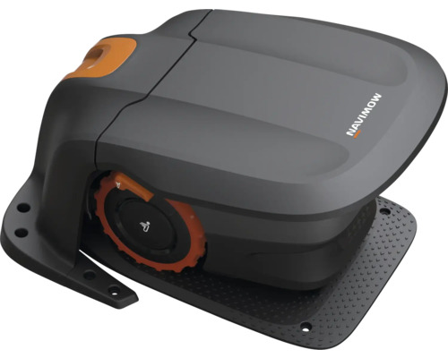 Navimow robotgräsklippare på laddstation