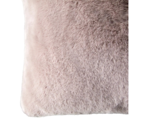 Dekorativ kudde i fuskpäls