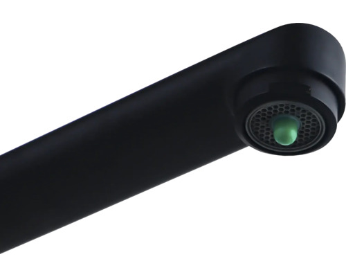 Närbild av en vattenkran pip