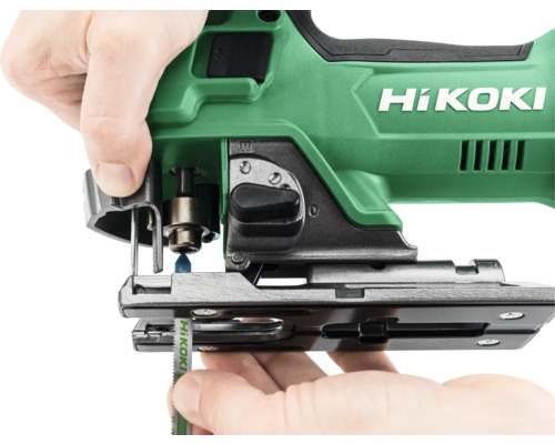 HiKoki sticksåg vid byte av sågblad