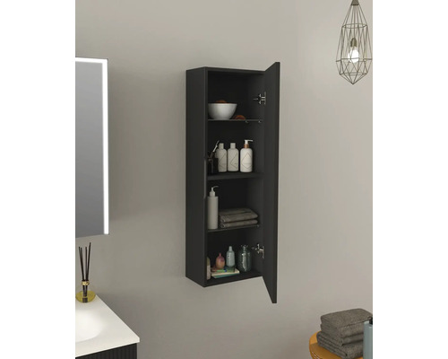 Öppet, svart badrumsskåp med hyllor för förvaring av badrumsartiklar
