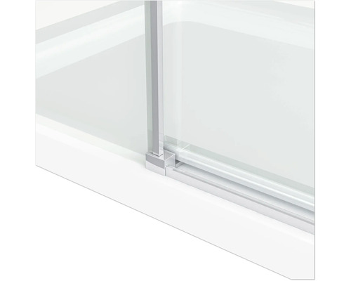 Detaljvy av en duschkabin med ram