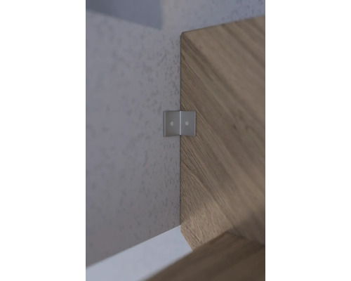 Detaljvy av ett hörnförband med vinkelbeslag