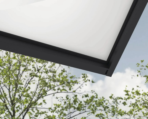 Detaljvy av ett terrassöverdrag med ram