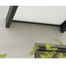 Detalj av ett terrass tak med tygtak och ram