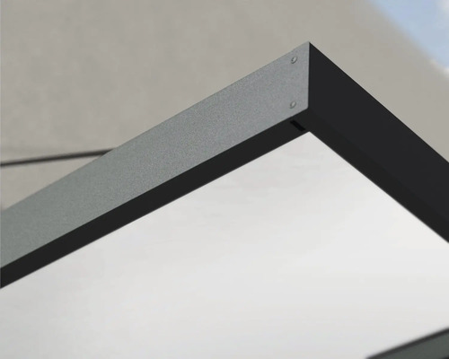 Detaljvy av terrassöverdrag med metallram