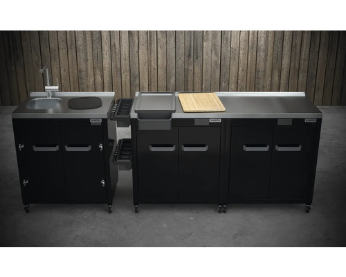 Utekök med diskho, skärbräda och lådor