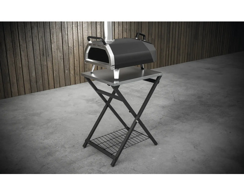 Pizza ugn med utsug på ett hopfällbart underrede