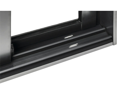 Detalj av en svart fönsterkarm