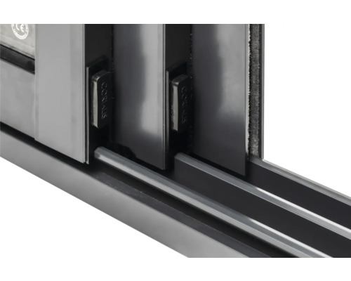 Detaljvy av ett skjutbart fönster med glidmekanism