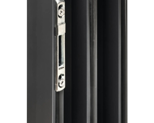 Detaljvy av ett låsbart fönsterhandtag på ett fönster