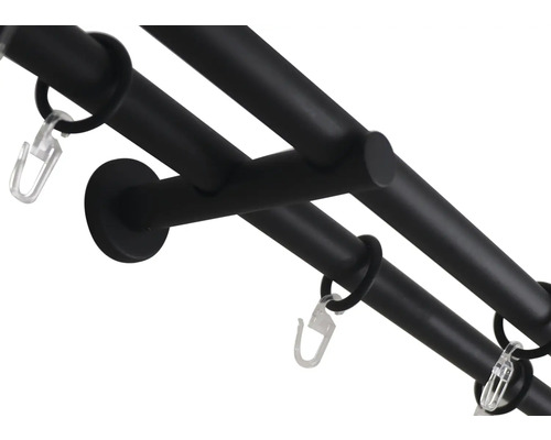Dubbel gardinstång med ringar och krokar för upphängning av gardiner