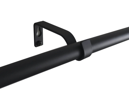 Gardinstång av metall med fäste