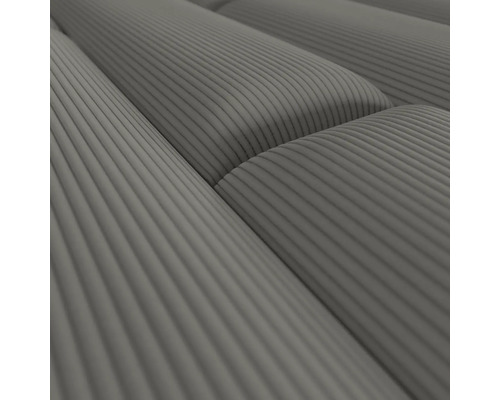 Närbild av ribbade prydnadskuddar