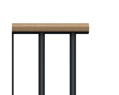 Detaljvy av ett räcke med träräcke och metallstänger