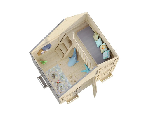 Lekhus i trä med två våningar, stege, leksaker och dekorationer.