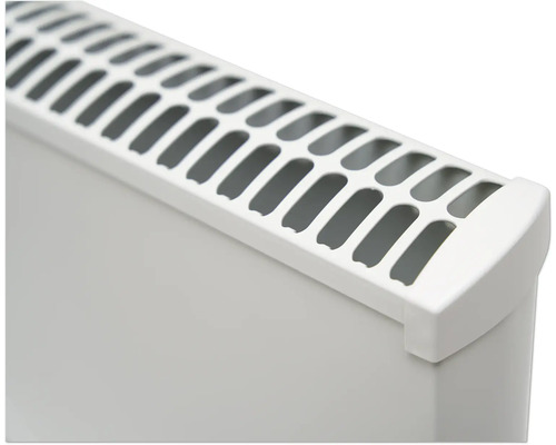 Detaljvy av en vit radiator med ventilationsöppningar.