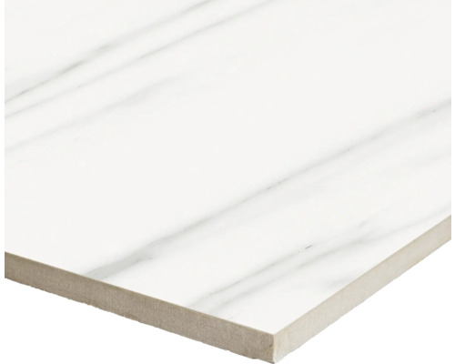 Keramisk platta med marmorlook