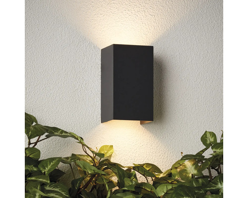 Svart metallvägglampa för utomhusbruk med ljuseffekt