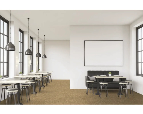 Restauranginteriör med bord, stolar och pendellampor