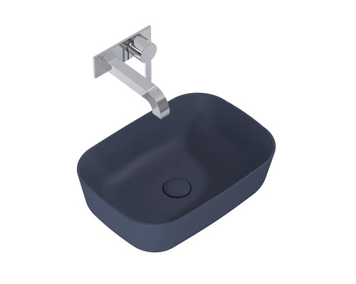 Tvättställ med väggmonterad armatur för badrummet