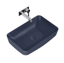 Rektangulärt tvättställ i keramik med blandare