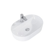 Tvättställ av keramik med blandare