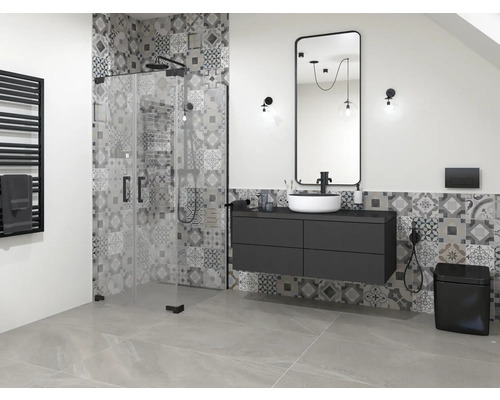 Modernt badrum med dusch, tvättställsskåp och mosaikplattor