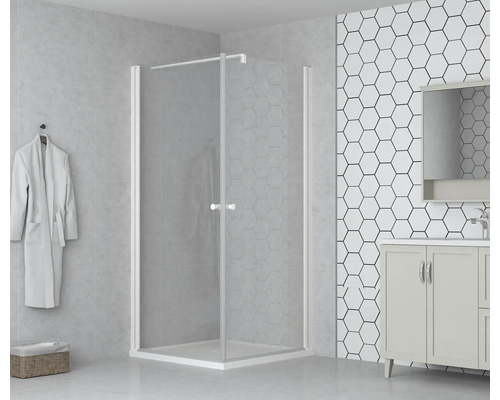 Hörndusch med klara glasväggar i ett badrum