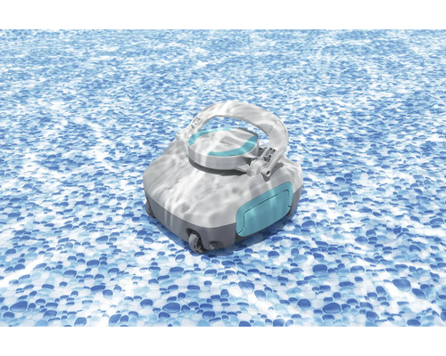 Poolrengöringsrobot i vattnet