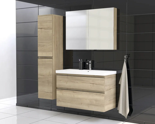 Modern badrumsmöbelset med tvättställ, spegelskåp och högskåp