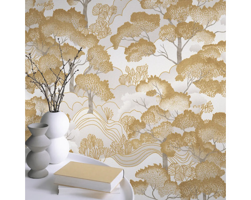 Tapet med trämotiv, kombinerat med vaser och böcker för en dekorativ atmosfär