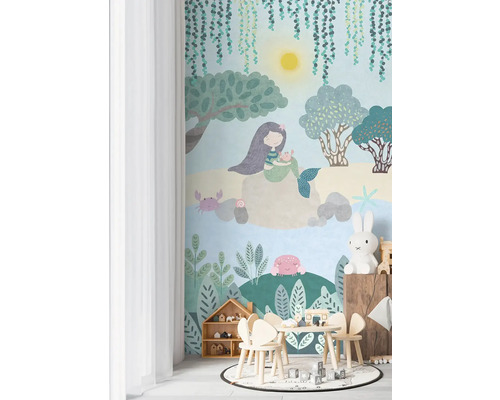 Barnrum med tapet med sjöjungfru, krabbor och träd