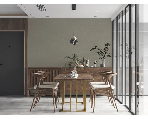 Matsal med träbord, stolar och skänk i modern design