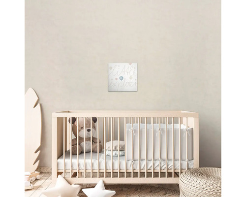 Barnrum med spjälsäng, leksaker och väggmålning Little Explorer