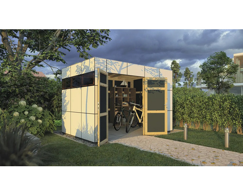 Trädgårdsscen med öppet redskapsbod, cyklar och hylla