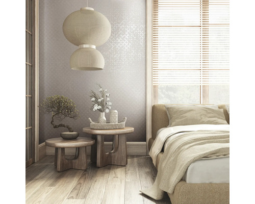 Sovrum med dubbelsäng, sängbord, bonsai, dekoration och papperslykta