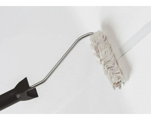 Färgroller vid målning av en vägg