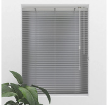 Grå persienn framför ett fönster