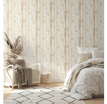 Sovrum med non-woven tapet i trälook, fåtölj och säng