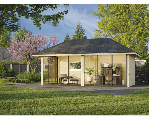 Modernt trädgårdshus med glasfasad och kontorsinredning i det gröna.