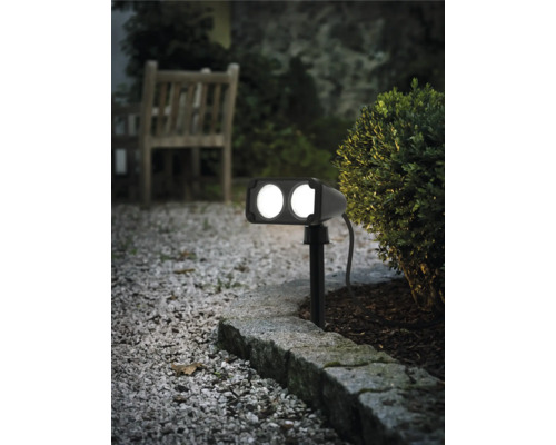 Trädgårdsstrålkastare för belysning av utomhusutrymmen