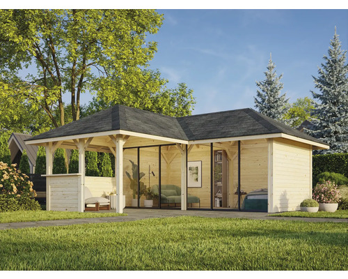 Trädgårdshus i trä med platt tak, terrass och glasvägg i trädgården