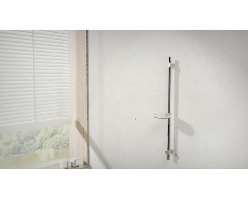 Duschstång med hylla på väggen